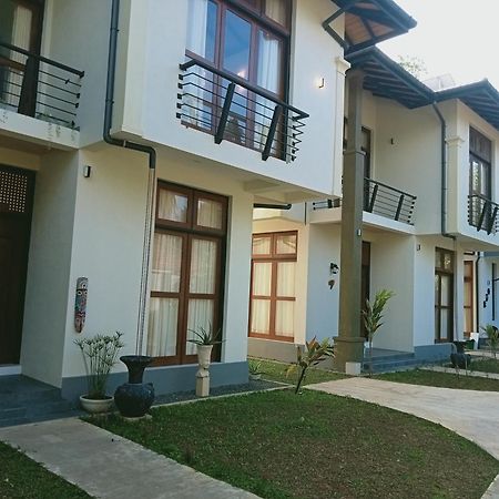 White House Green Home Galle Bagian luar foto